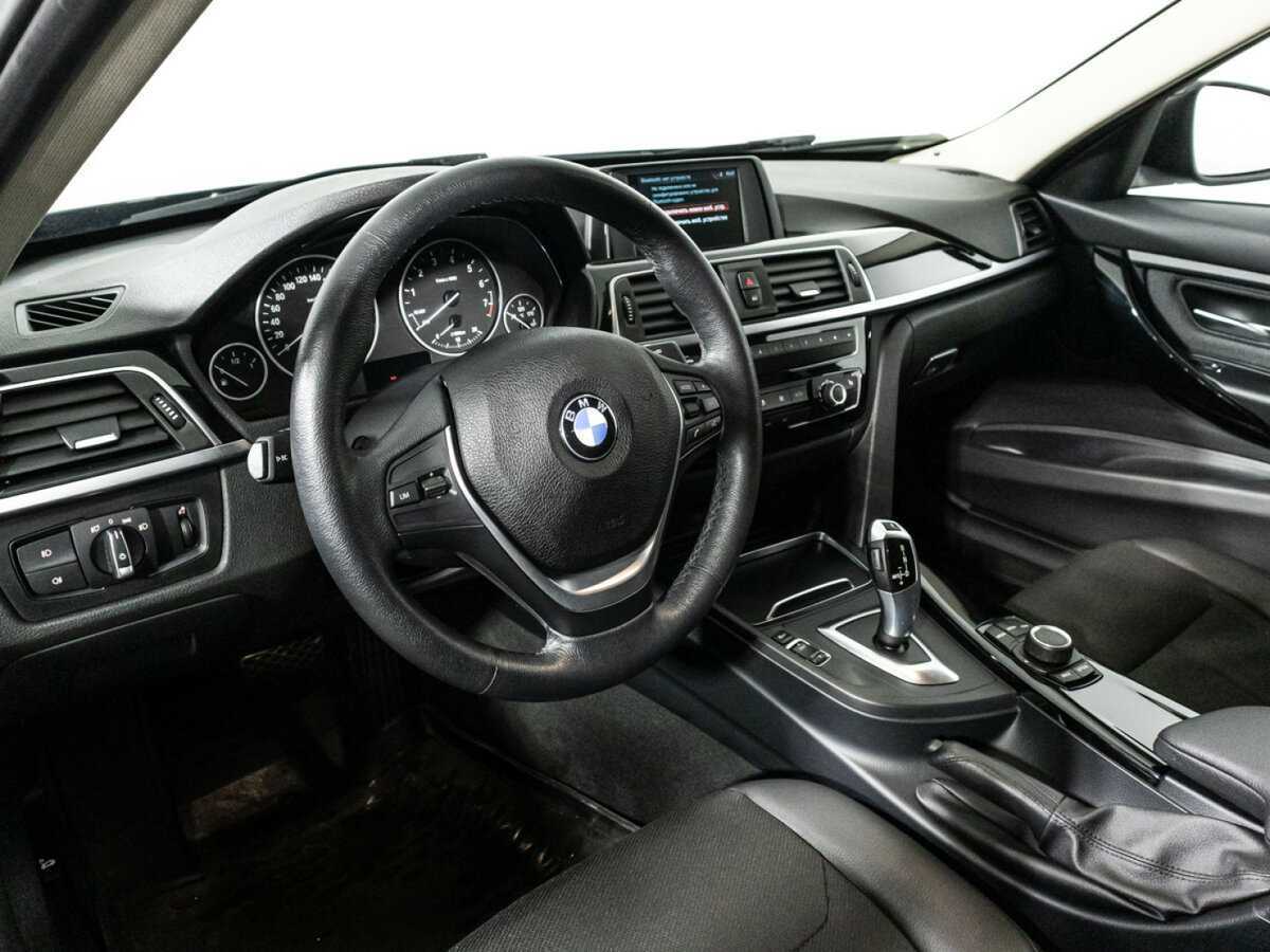 BMW 3 серии с пробегом — 2018 год. Фото: #10