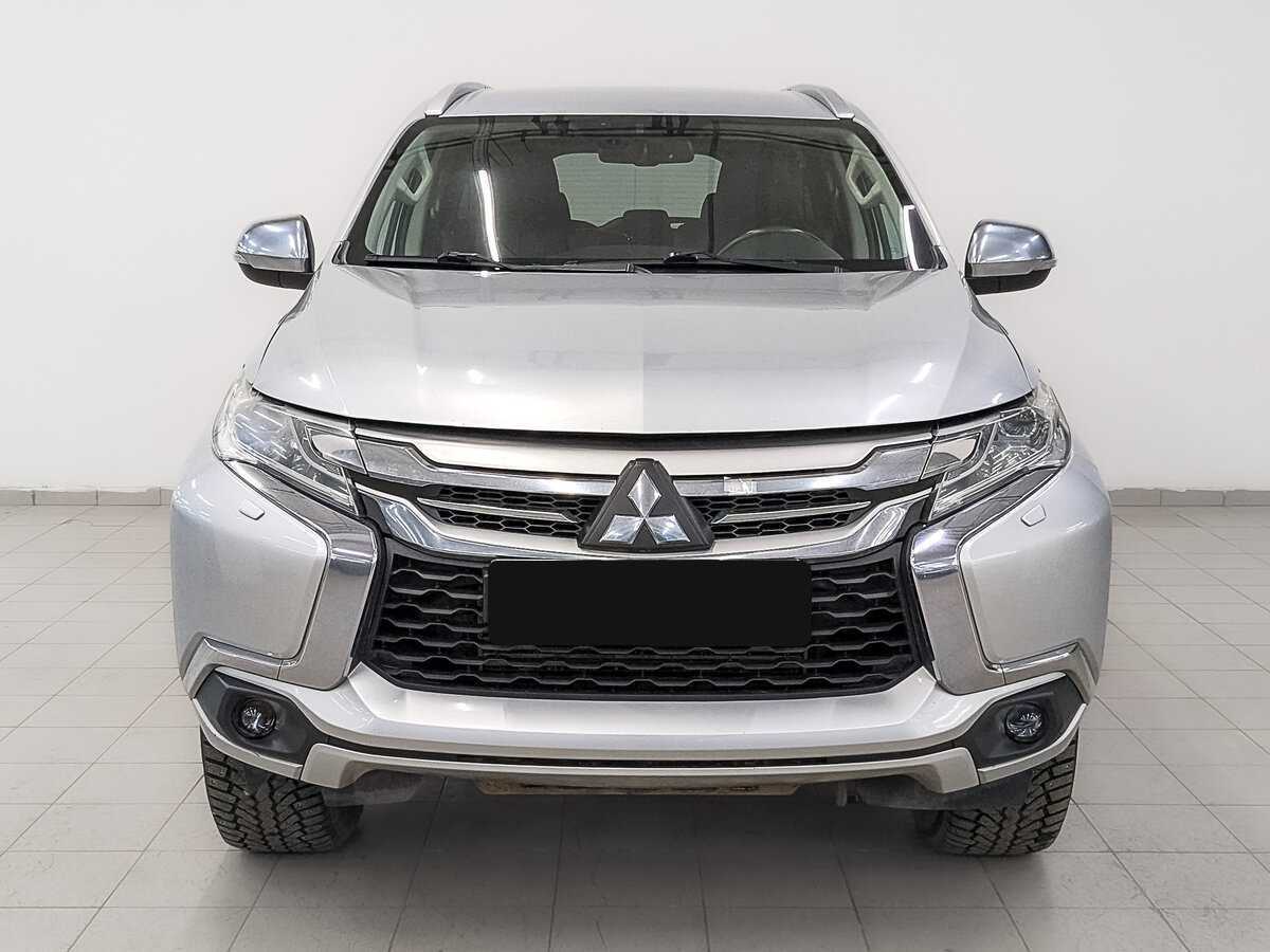 Mitsubishi Pajero Sport с пробегом — 2020 год. Фото: #1