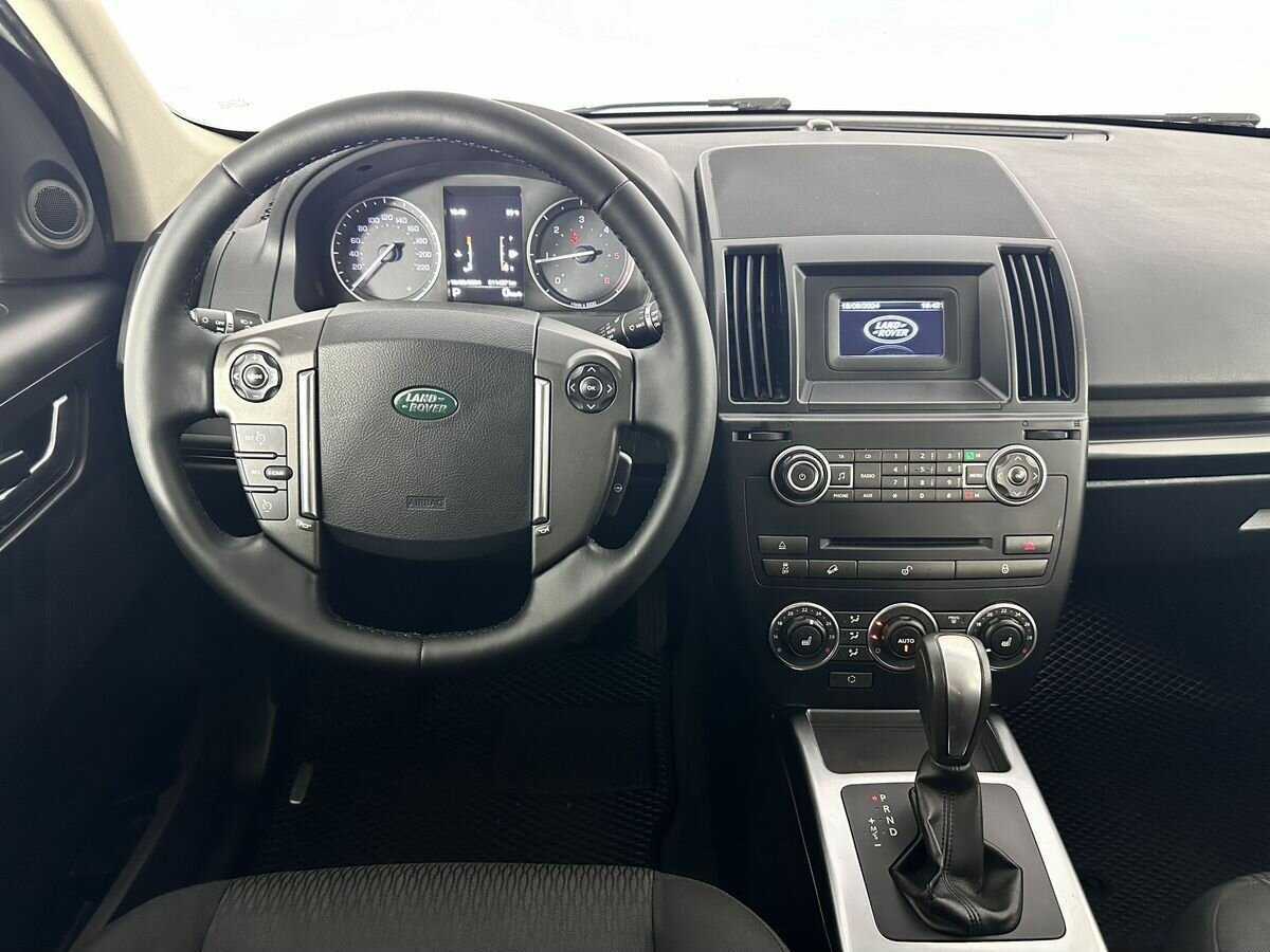 Land Rover Freelander с пробегом — 2014 год. Фото: #9