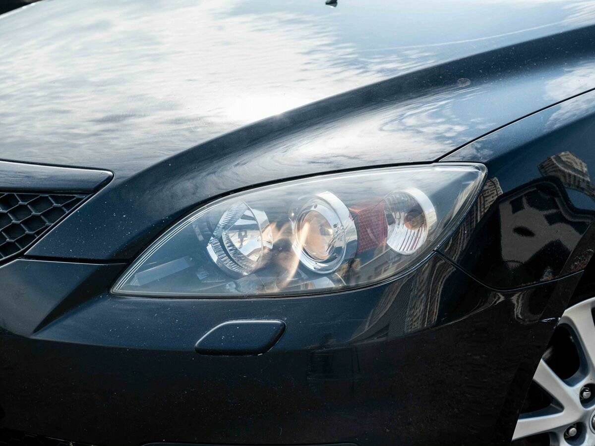 Mazda 3 с пробегом — 2008 год. Фото: #6