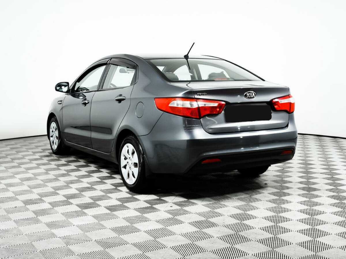 Kia Rio с пробегом — 2014 год. Фото: #6