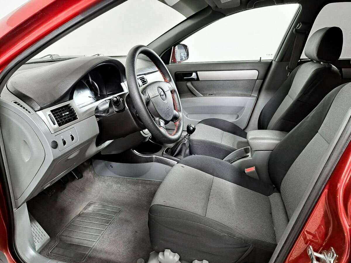 Chevrolet Lacetti с пробегом — 2012 год. Фото: #10