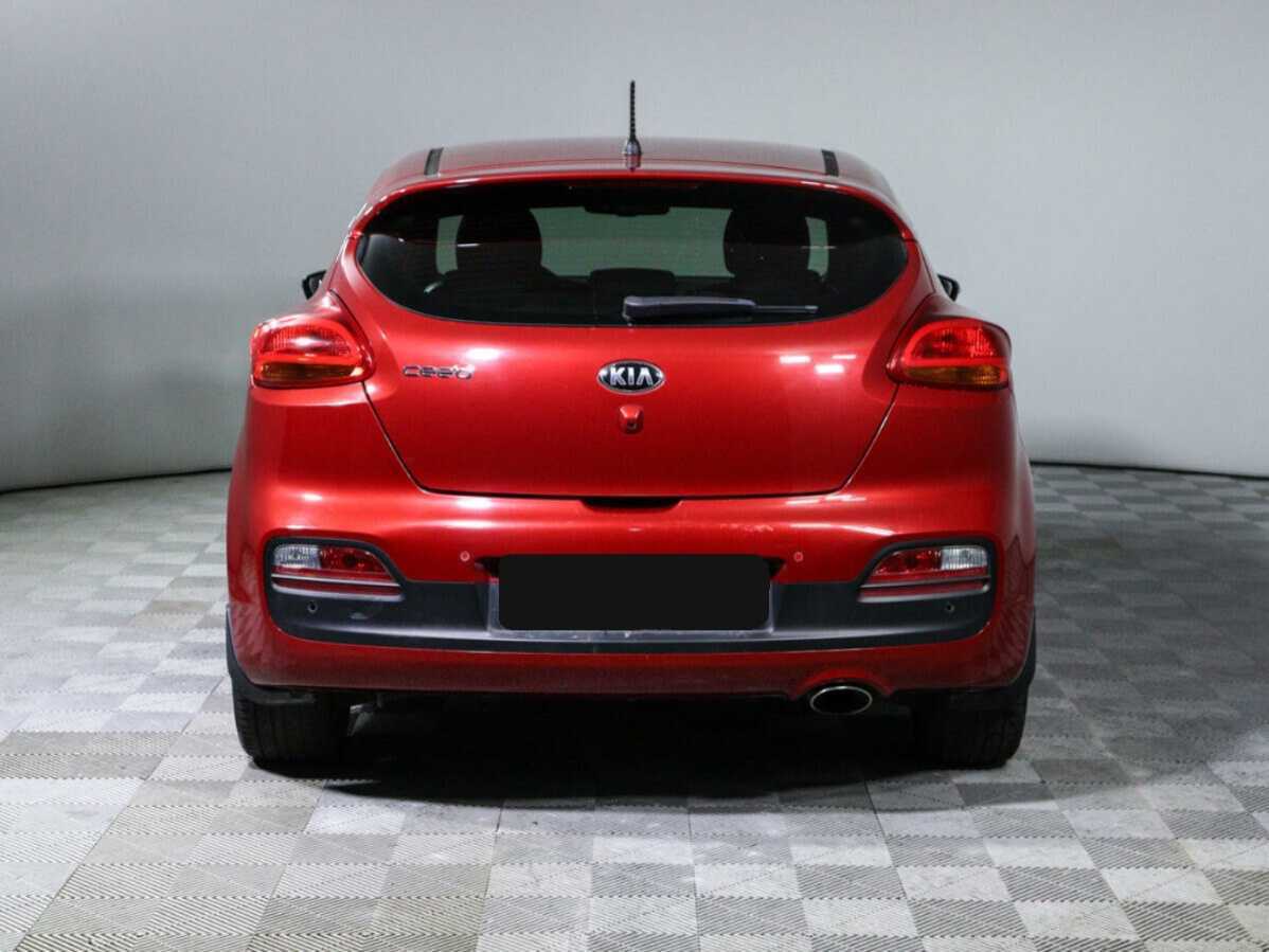 Kia Ceed с пробегом — 2013 год. Фото: #4