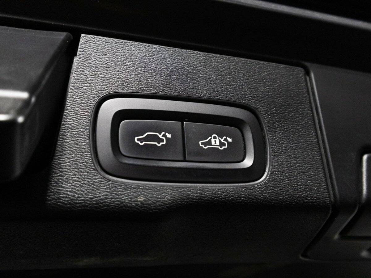Volvo XC60 с пробегом — 2020 год. Фото: #15