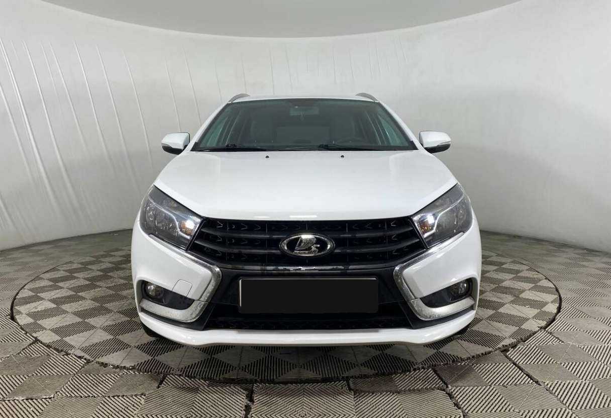 Lada (ВАЗ) Vesta с пробегом — 2019 год. Фото: #1