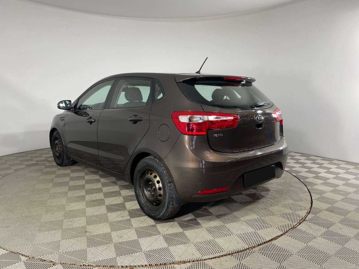 Kia Rio с пробегом — 2014 год. Фото: #5