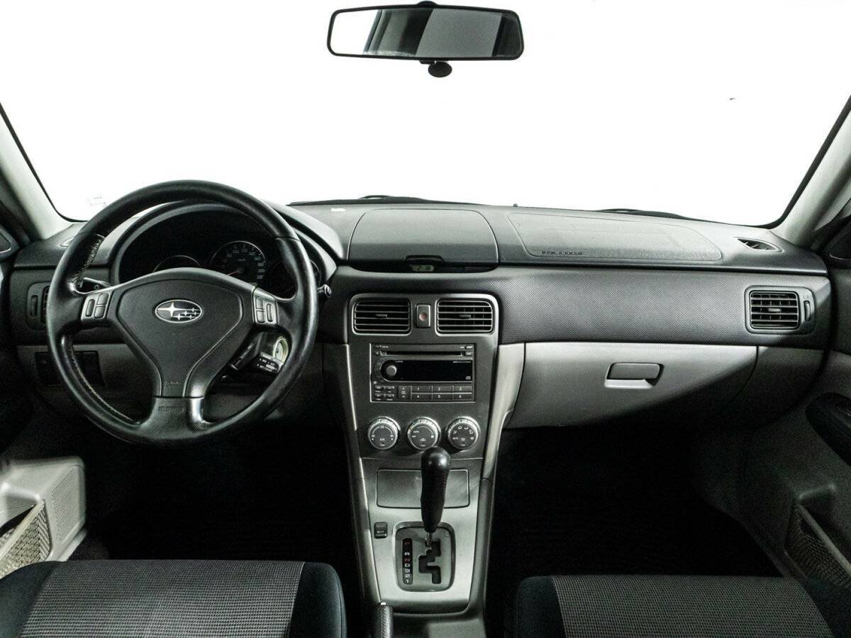 Subaru Forester с пробегом — 2006 год. Фото: #12