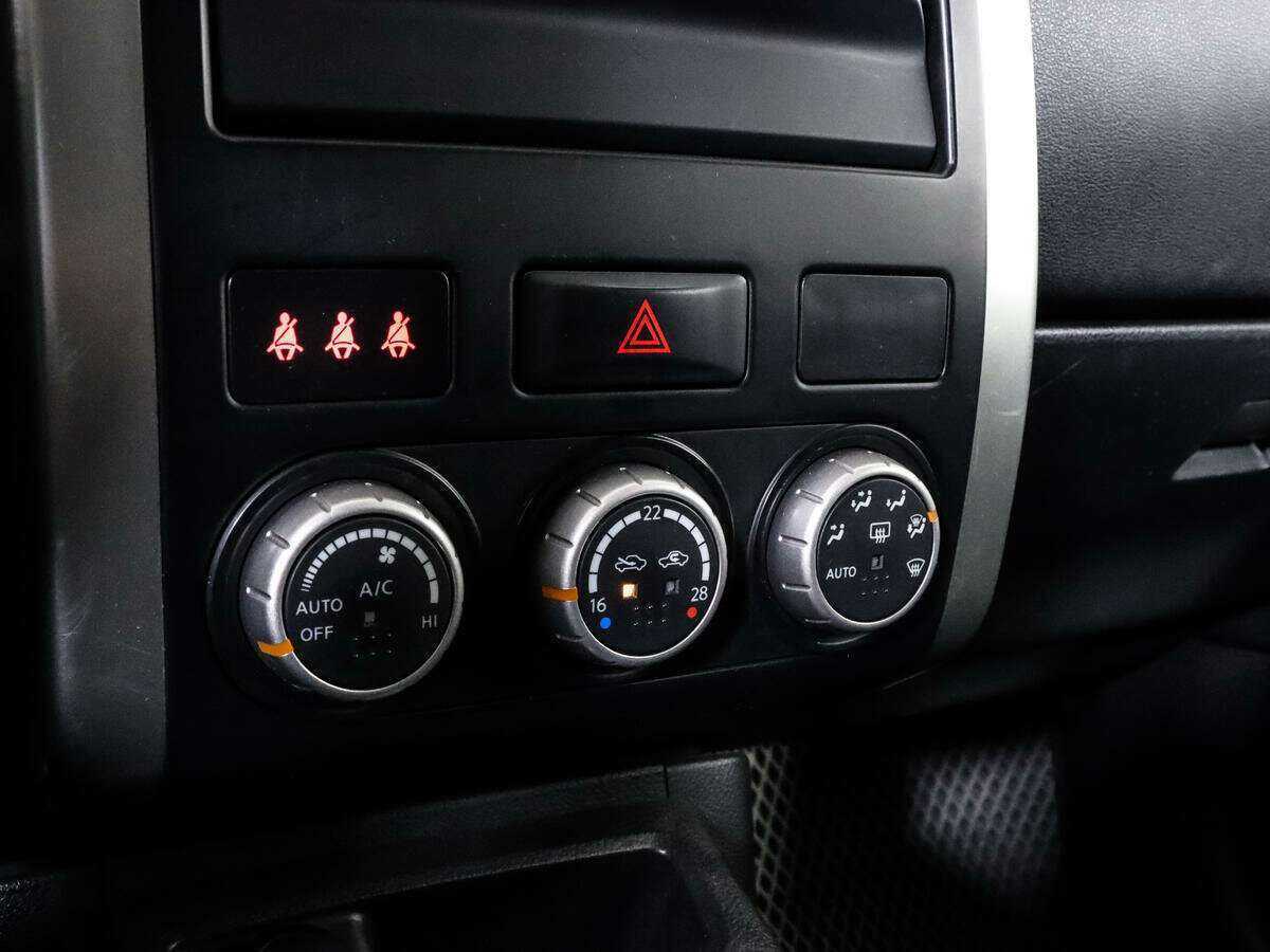 Nissan X-Trail с пробегом — 2012 год. Фото: #12
