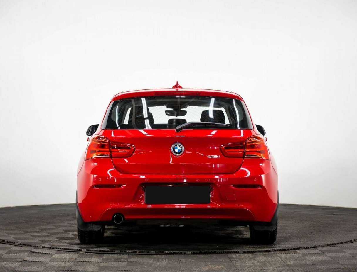 BMW 1 серии с пробегом — 2016 год. Фото: #4