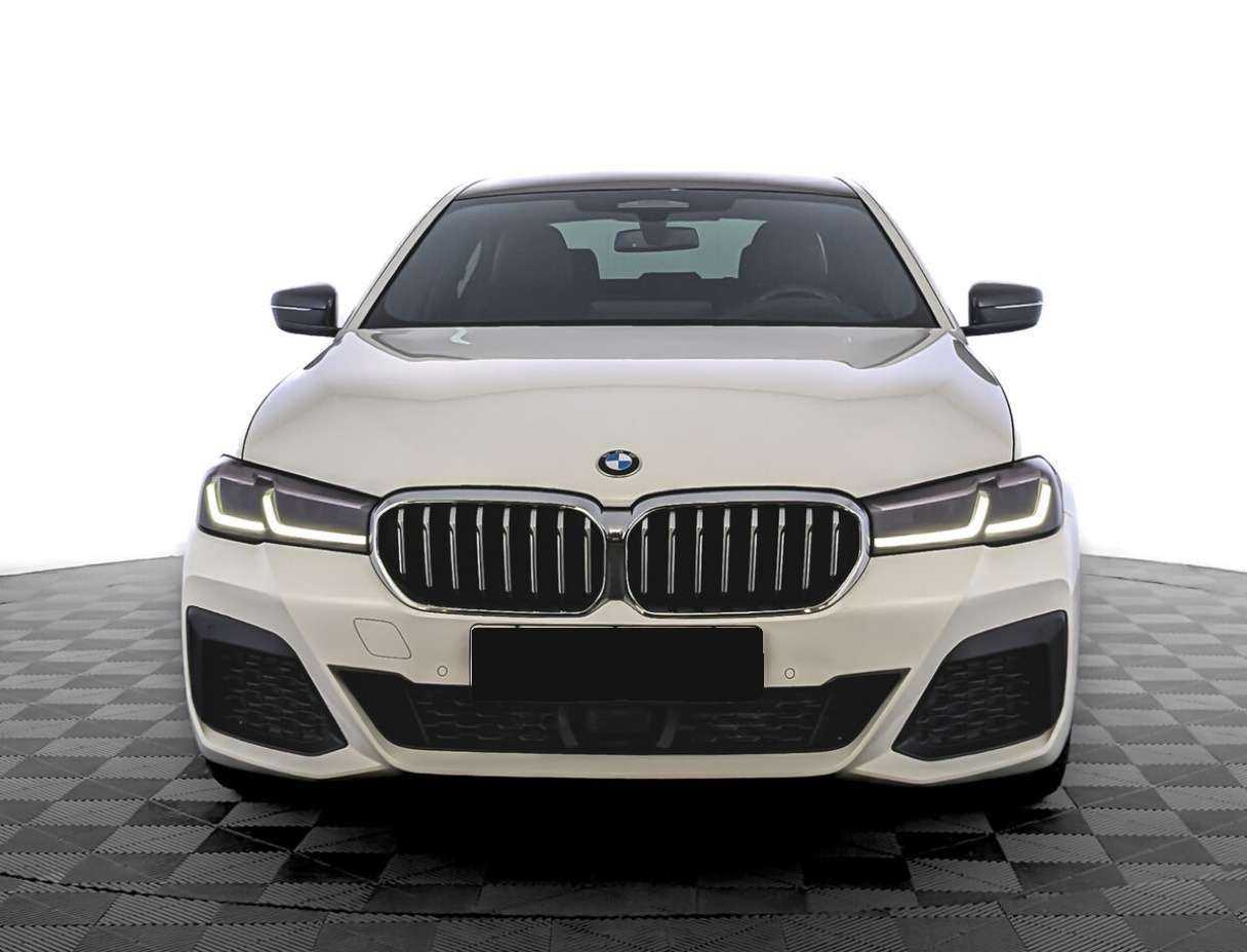 BMW 5 серии с пробегом — 2020 год. Фото: #1