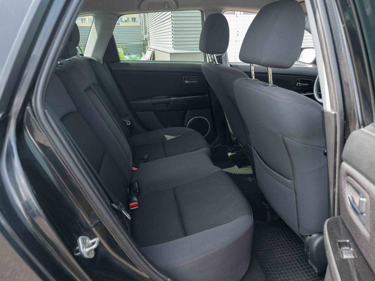Mazda 3 с пробегом — 2008 год. Фото: #9