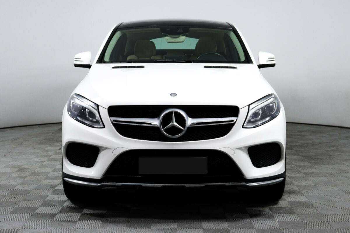 Mercedes-Benz GLE Coupe с пробегом — 2015 год. Фото: #1
