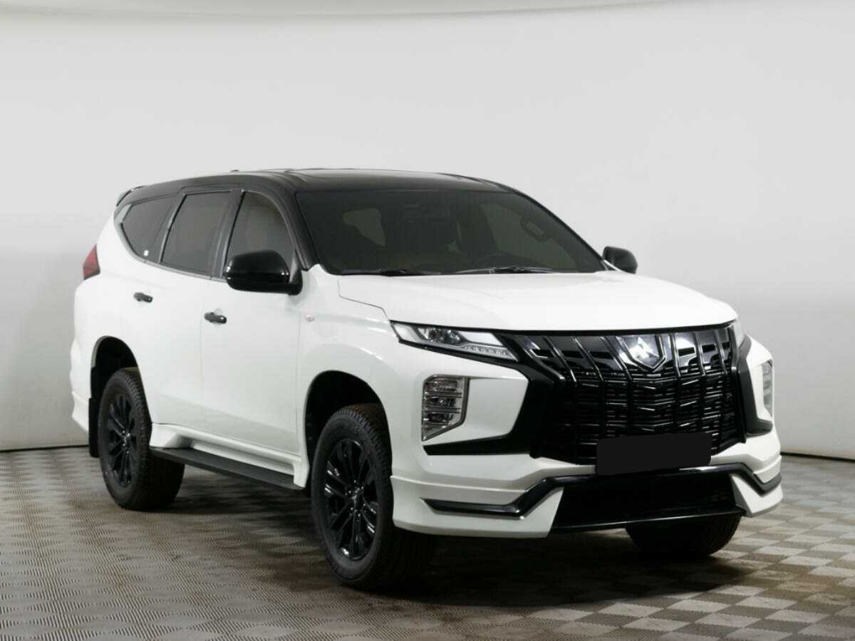 Mitsubishi Montero Sport с пробегом — 2022 год. Фото: #1