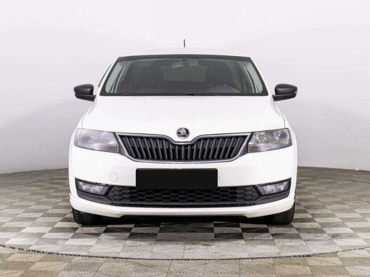 Skoda Rapid с пробегом — 2018 год. Фото: #1