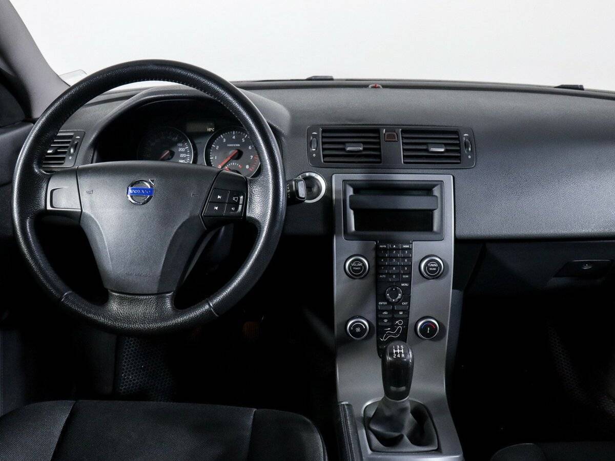 Volvo S40 с пробегом — 2007 год. Фото: #10