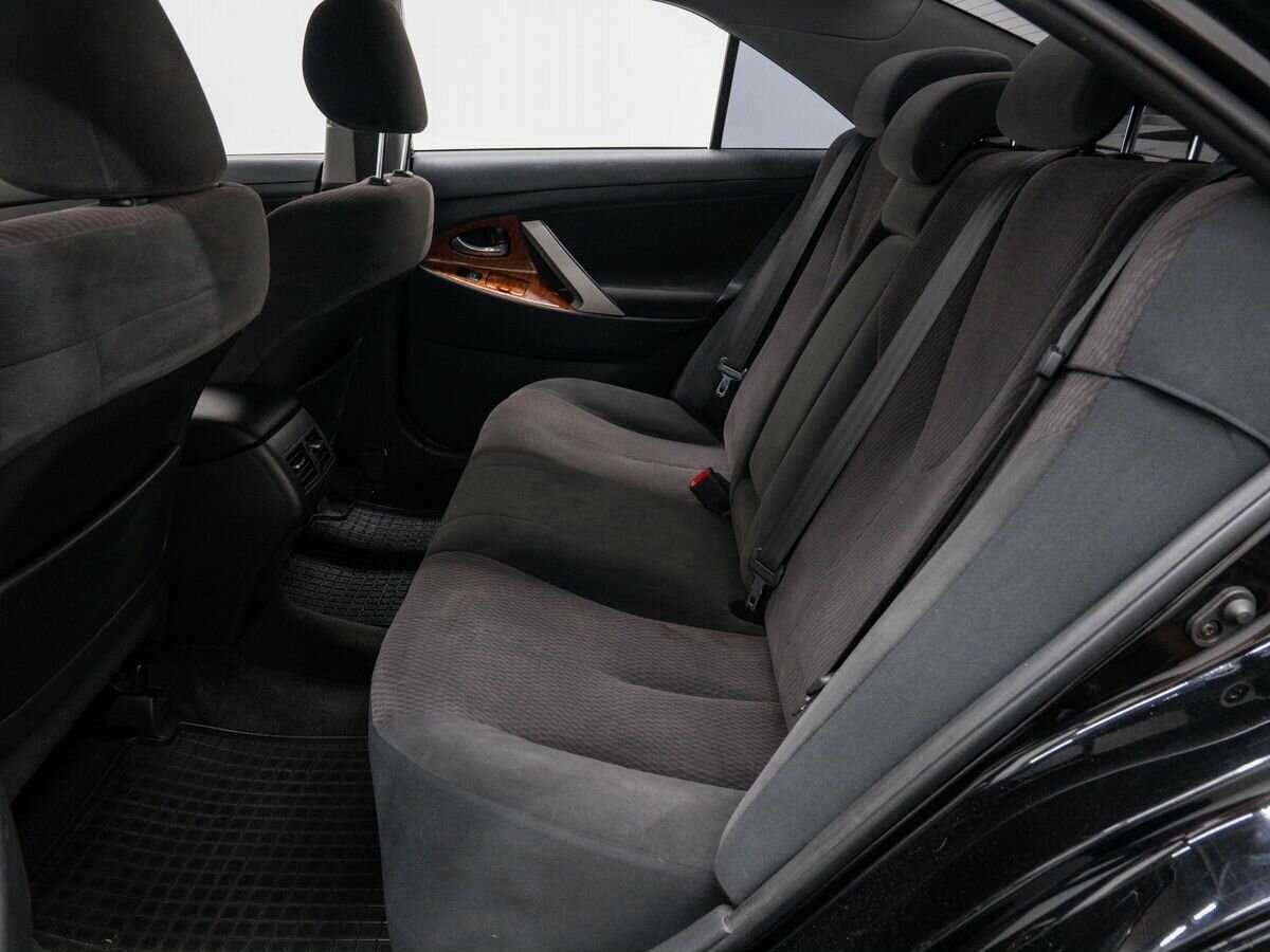 Toyota Camry с пробегом — 2009 год. Фото: #10