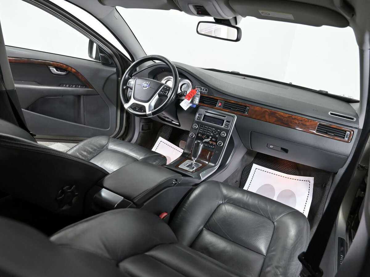 Volvo XC70 с пробегом — 2010 год. Фото: #7
