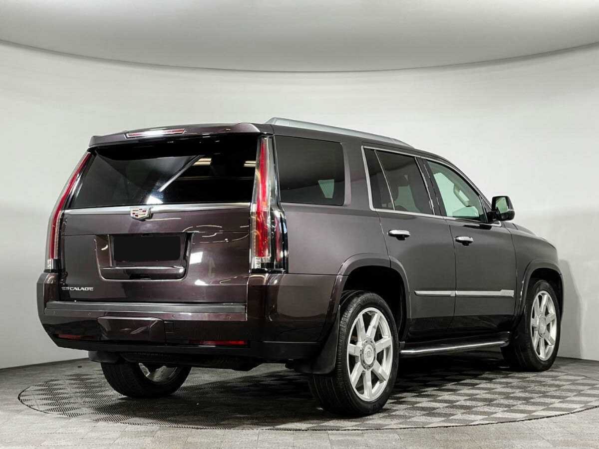 Cadillac Escalade с пробегом — 2016 год. Фото: #4
