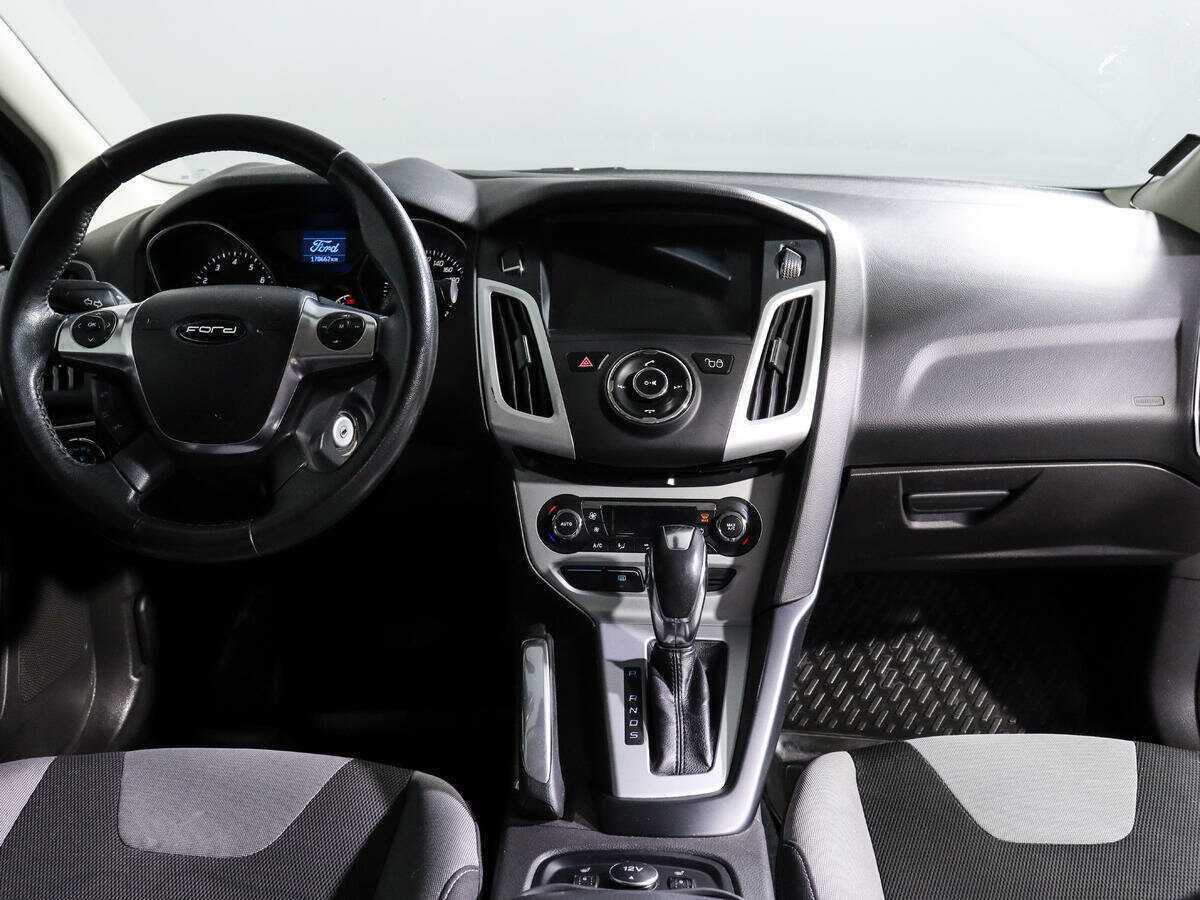 Ford Focus с пробегом — 2013 год. Фото: #9
