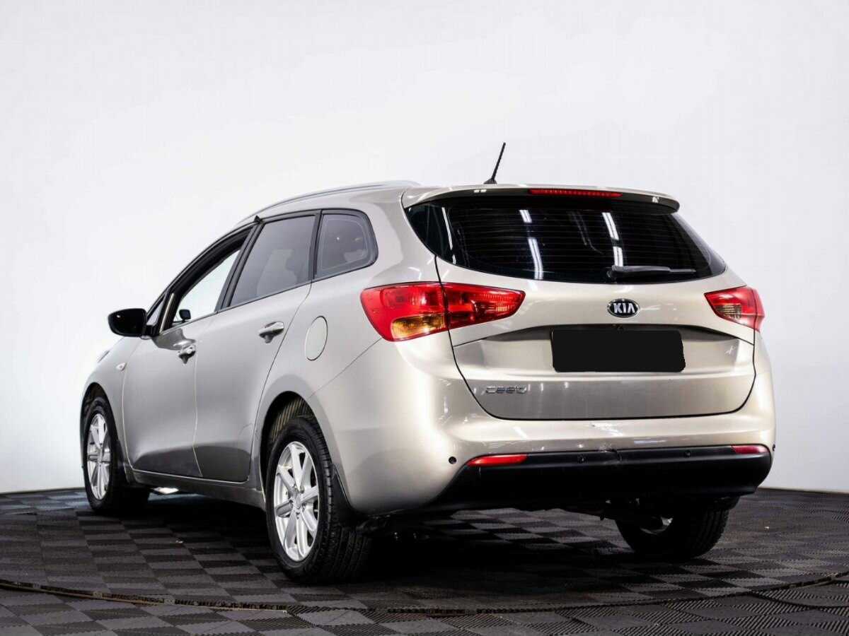 Kia Ceed с пробегом — 2013 год. Фото: #3