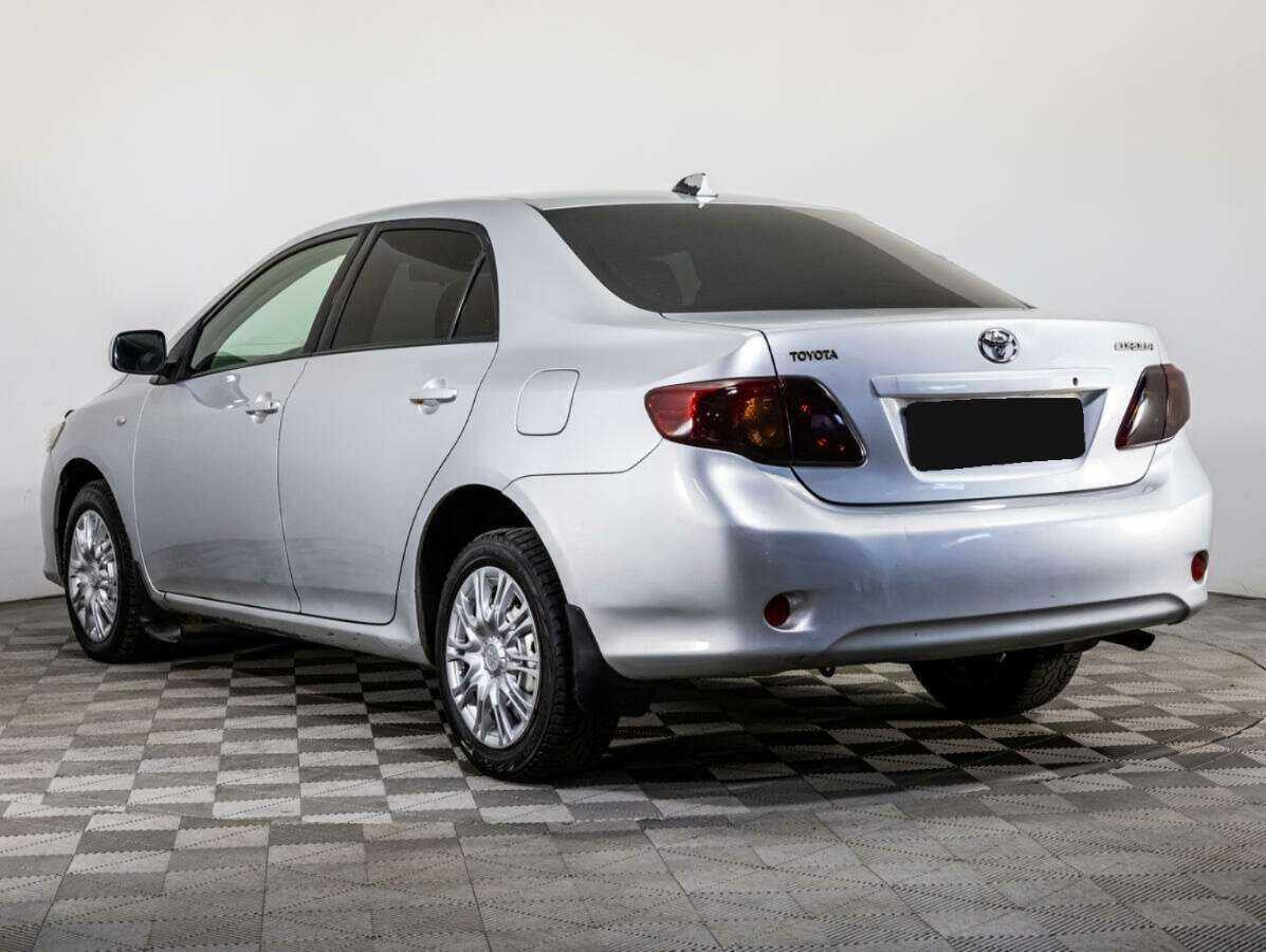 Toyota Corolla с пробегом — 2008 год. Фото: #6