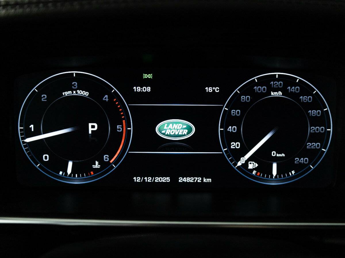Land Rover Range Rover с пробегом — 2013 год. Фото: #9