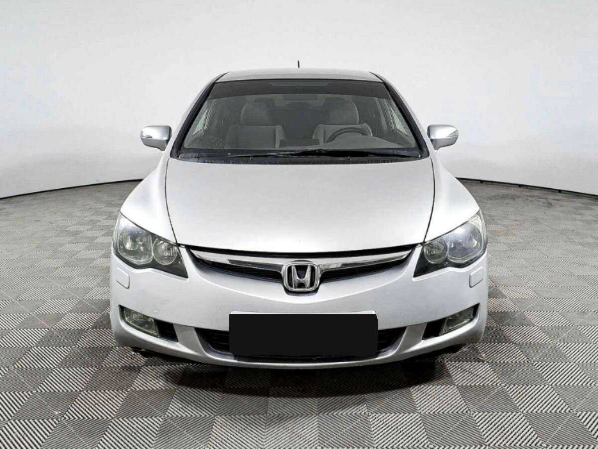 Honda Civic с пробегом — 2008 год. Фото: #1