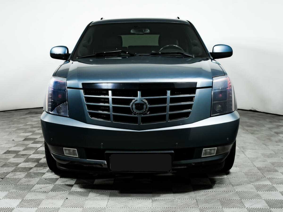 Cadillac Escalade с пробегом — 2007 год. Фото: #1
