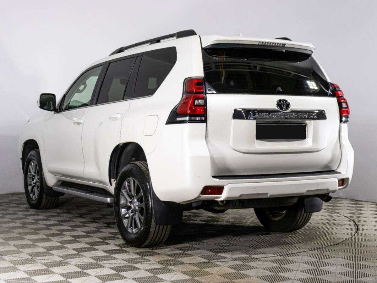 Toyota Land Cruiser Prado с пробегом — 2017 год. Фото: #6