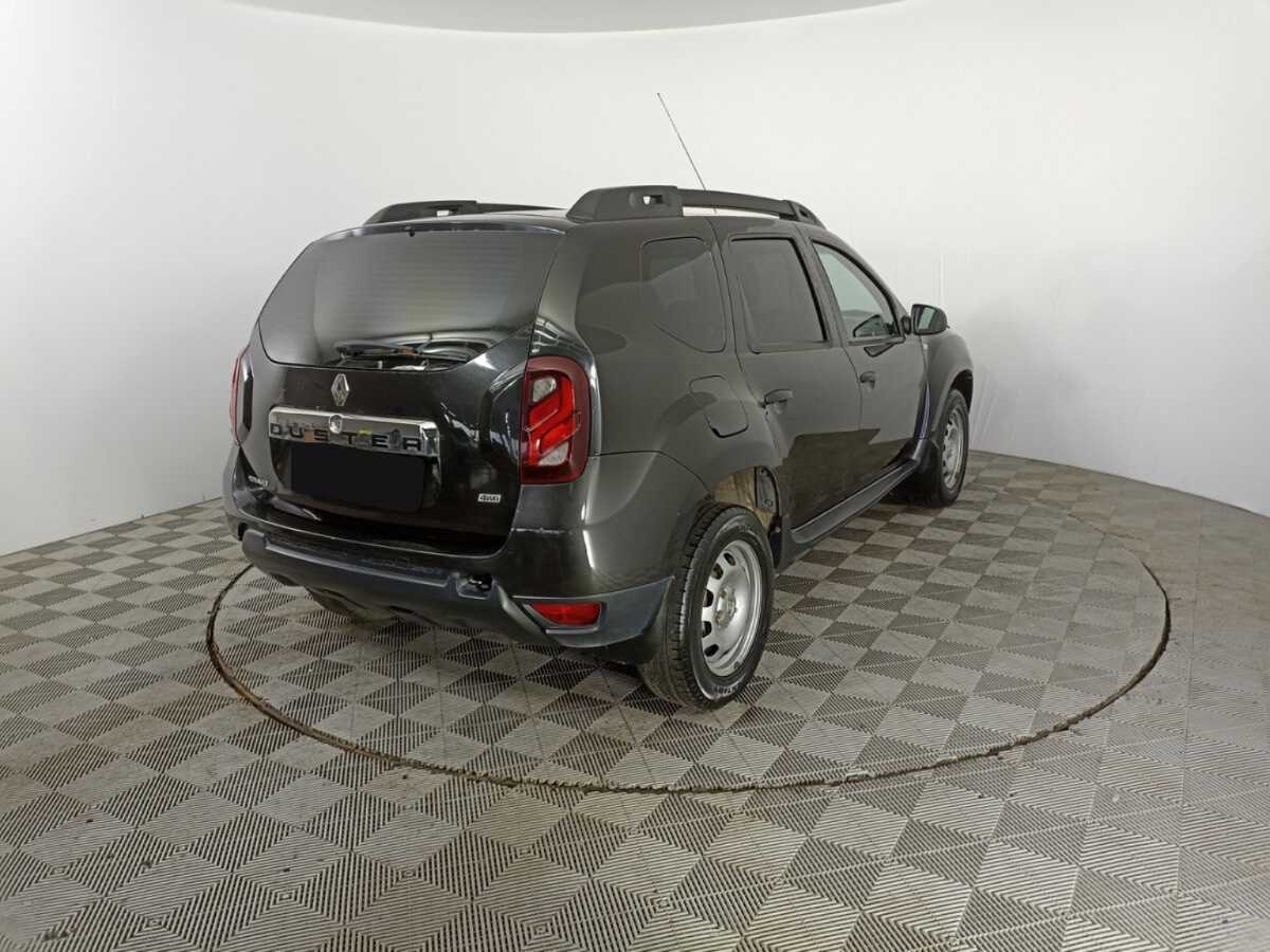 Renault Duster с пробегом — 2016 год. Фото: #4