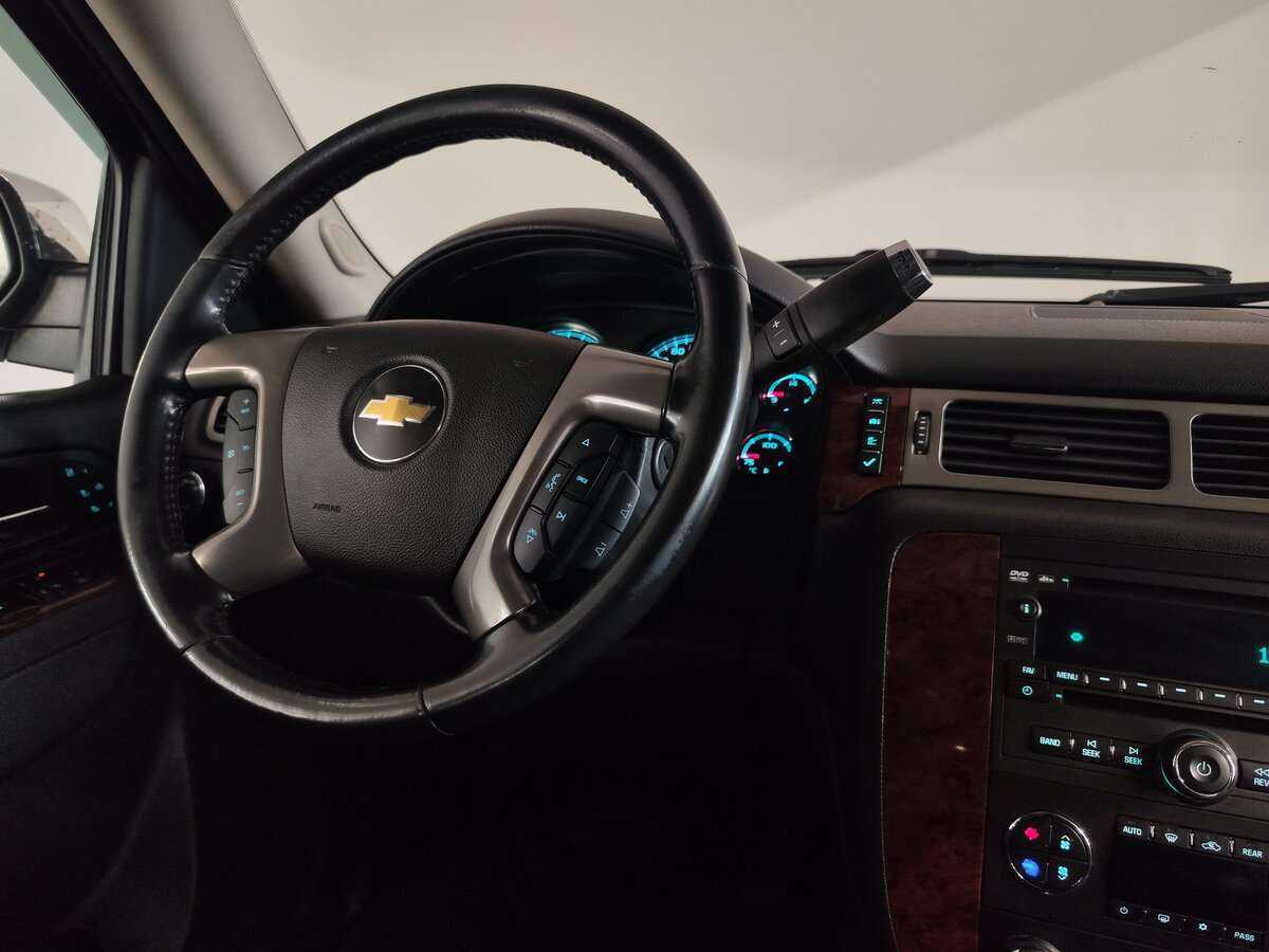 Chevrolet Tahoe с пробегом — 2012 год. Фото: #22