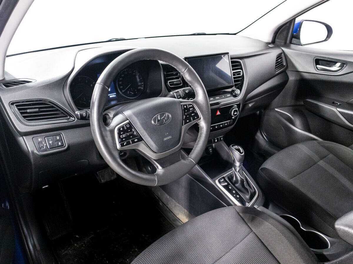 Hyundai Solaris с пробегом — 2021 год. Фото: #10