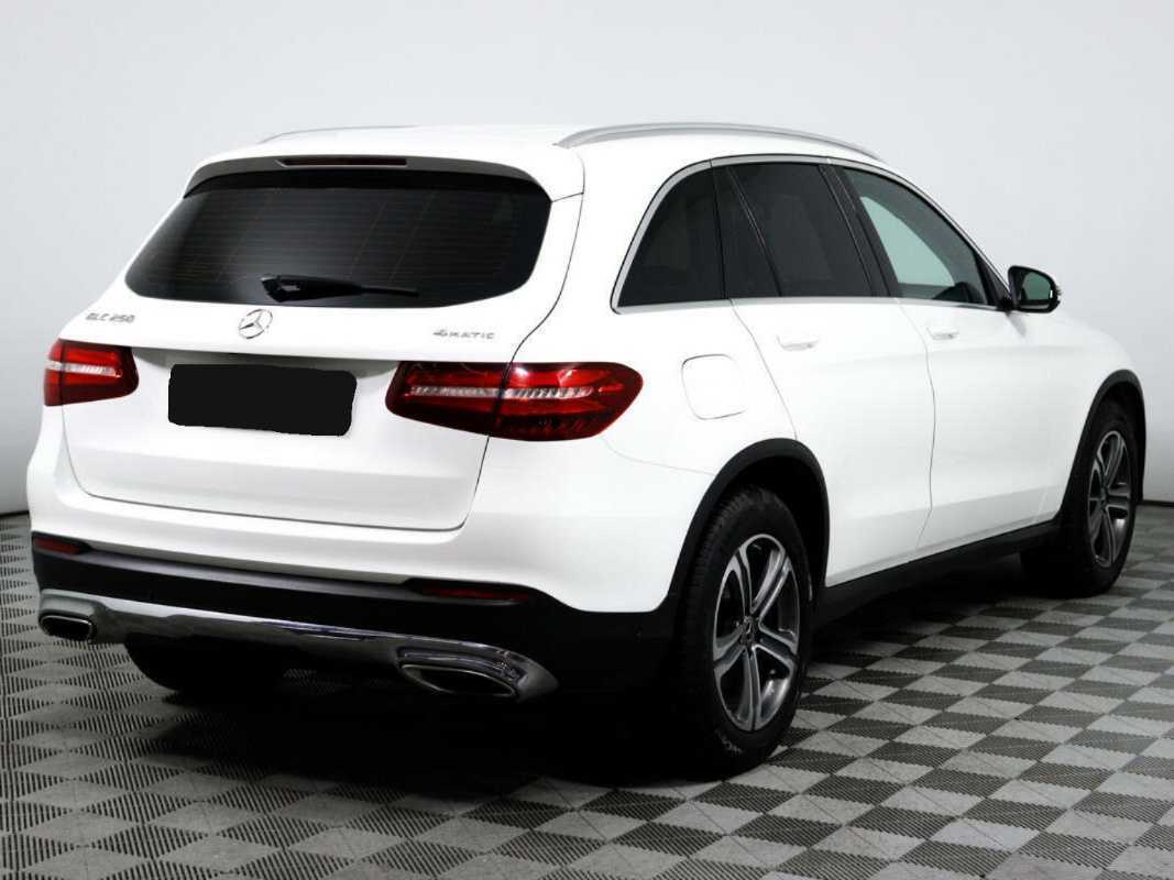 Mercedes-Benz GLC с пробегом — 2017 год. Фото: #4