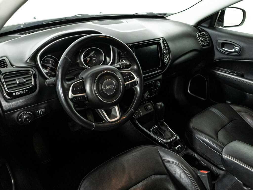 Jeep Compass с пробегом — 2019 год. Фото: #10
