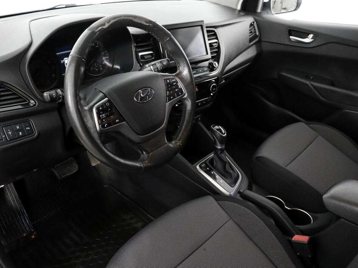 Hyundai Solaris с пробегом — 2020 год. Фото: #8