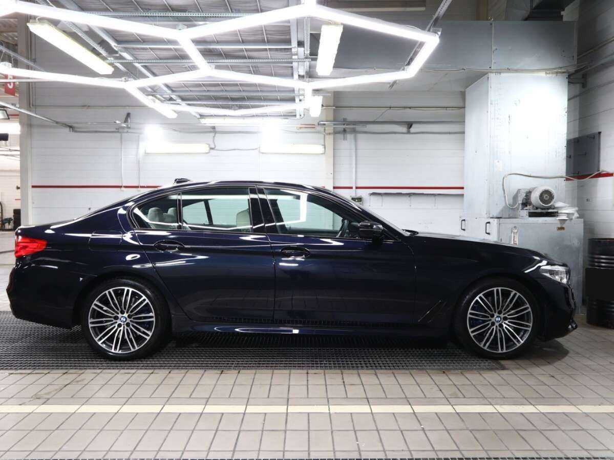 BMW 5 серии с пробегом — 2018 год. Фото: #2