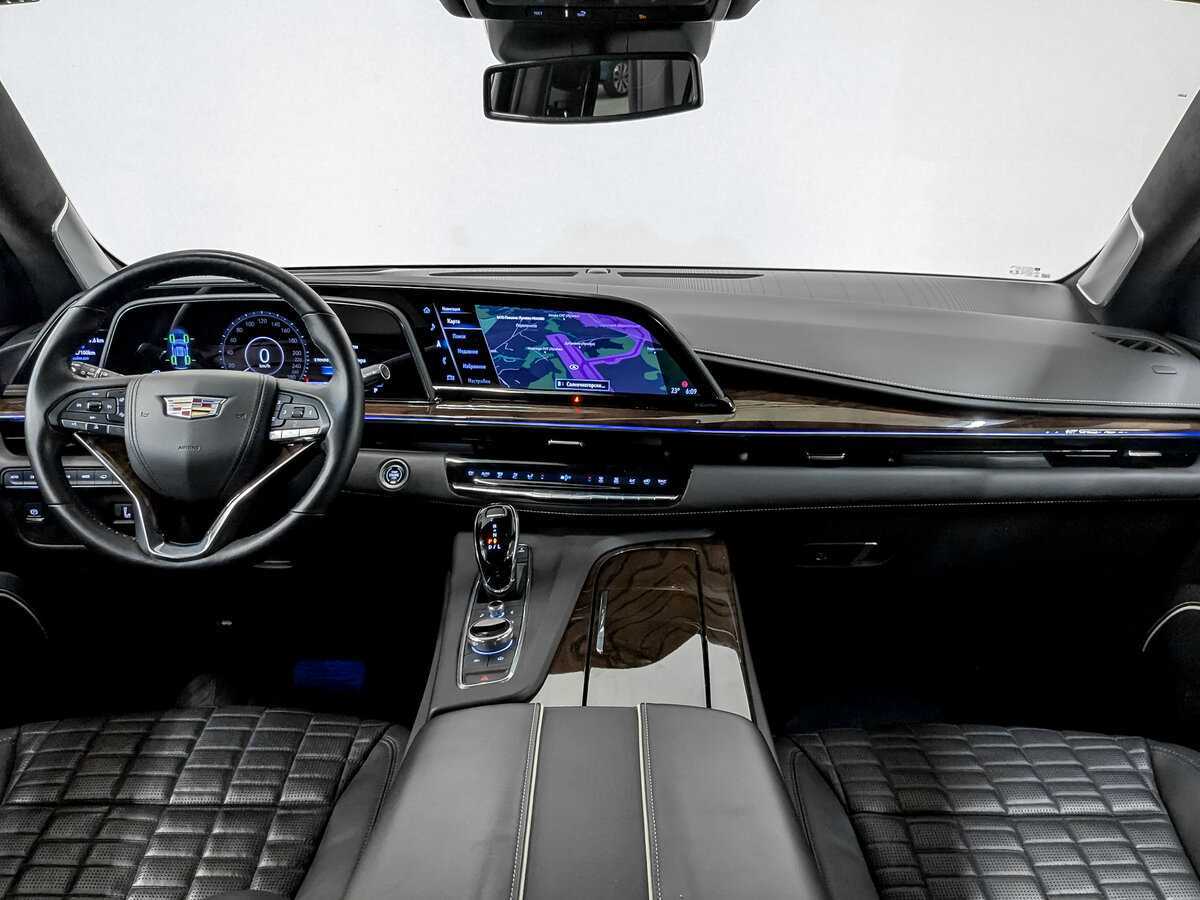Cadillac Escalade с пробегом — 2021 год. Фото: #12