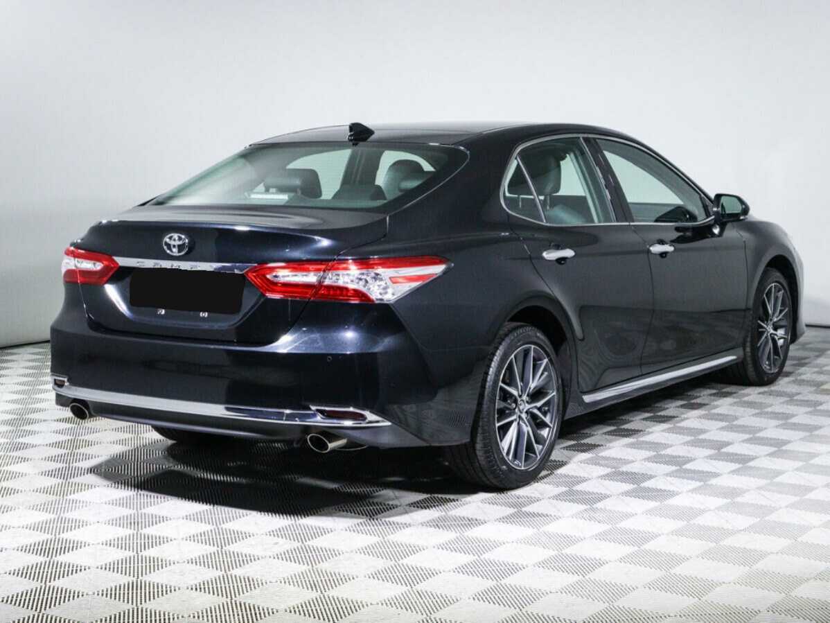 Toyota Camry с пробегом — 2023 год. Фото: #3