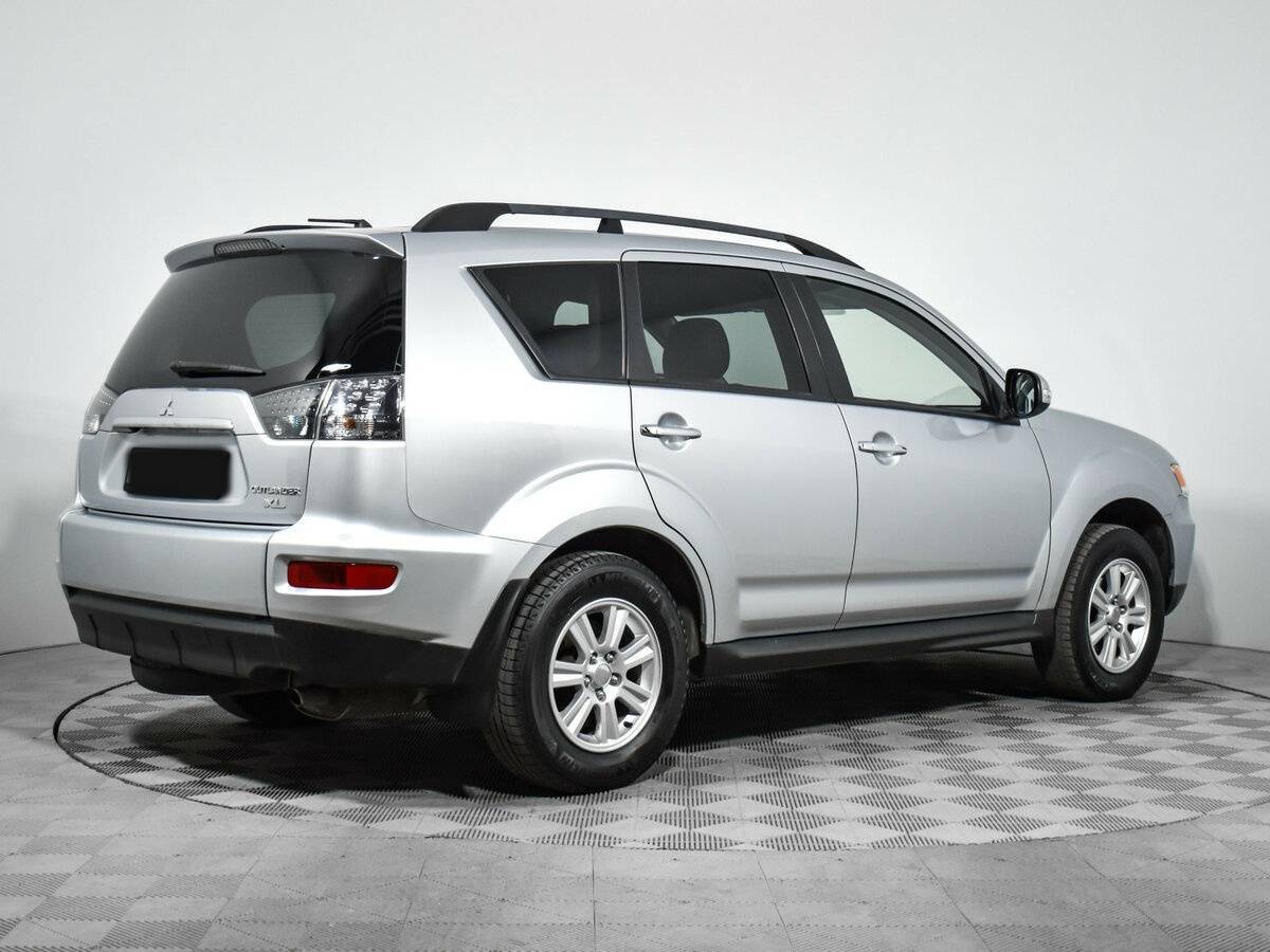 Mitsubishi Outlander с пробегом — 2011 год. Фото: #3