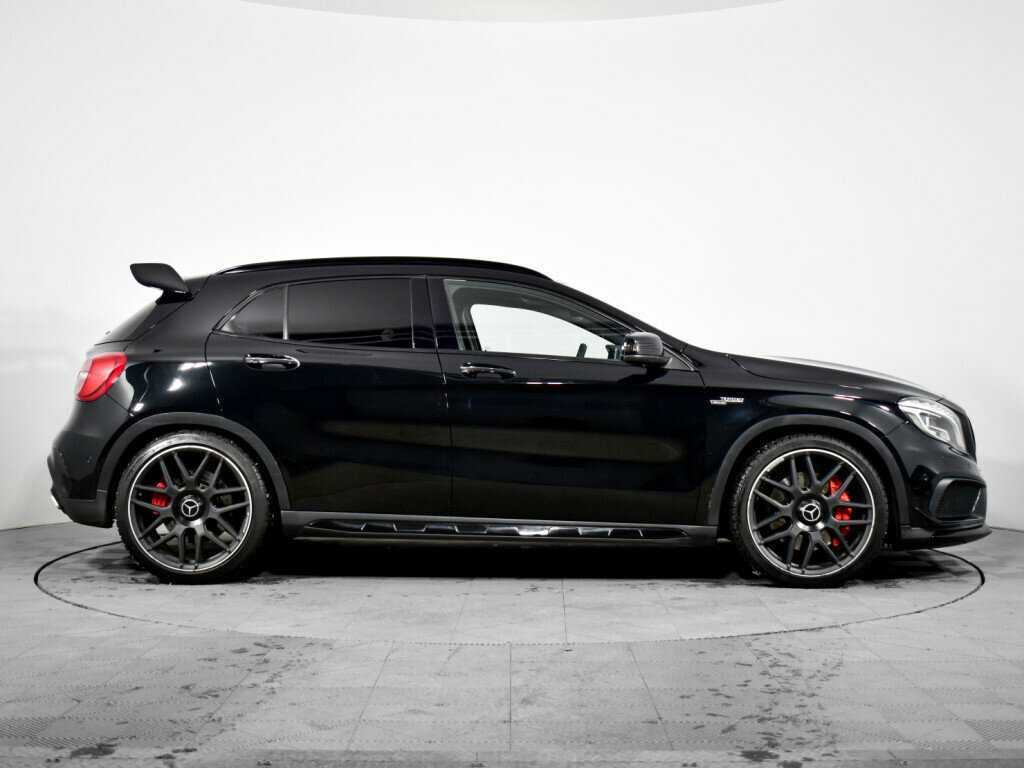 Mercedes-Benz GLA AMG с пробегом — 2015 год. Фото: #3