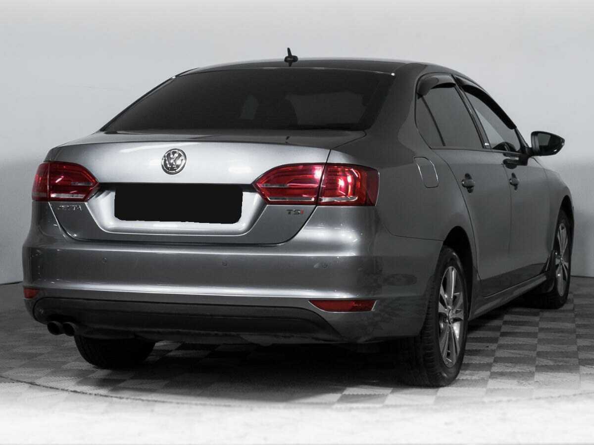 Volkswagen Jetta с пробегом — 2014 год. Фото: #4