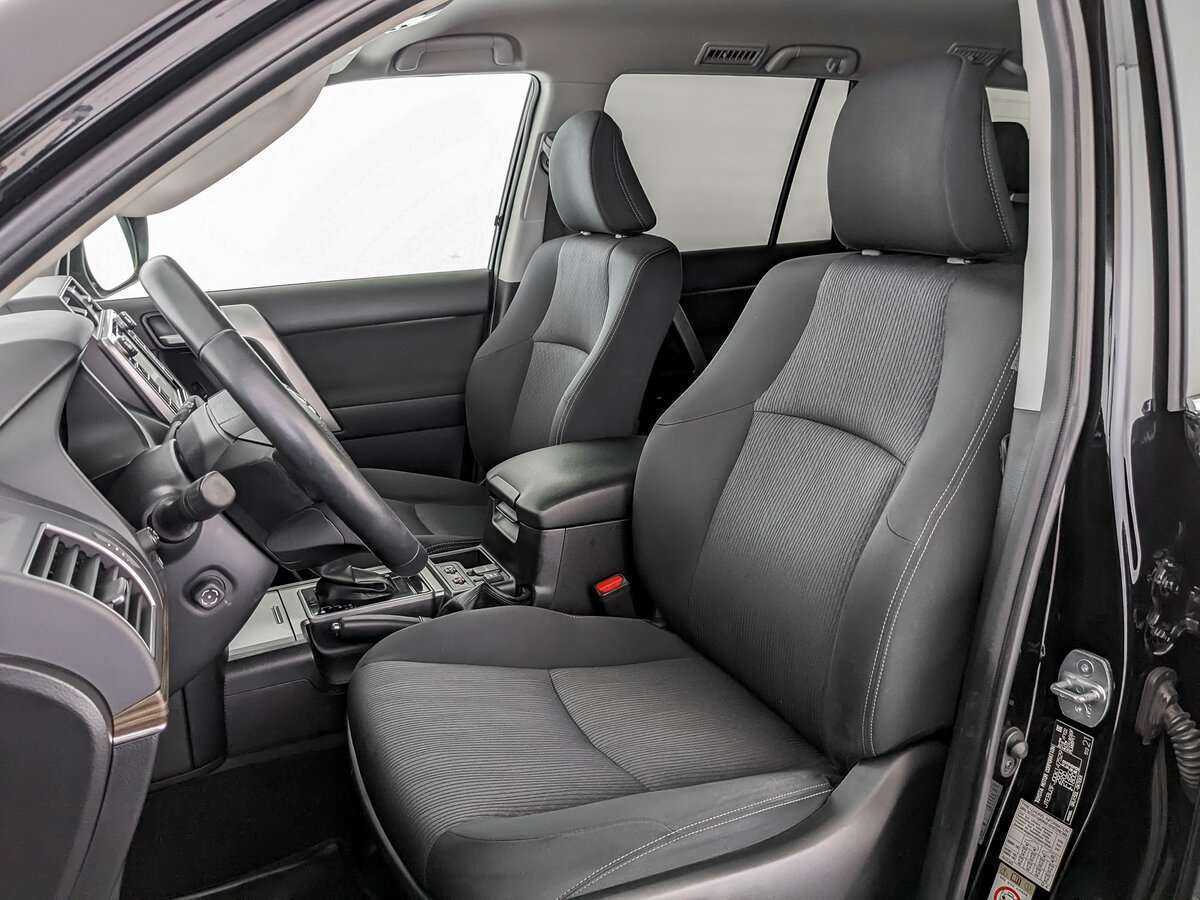 Toyota Land Cruiser Prado с пробегом — 2018 год. Фото: #15