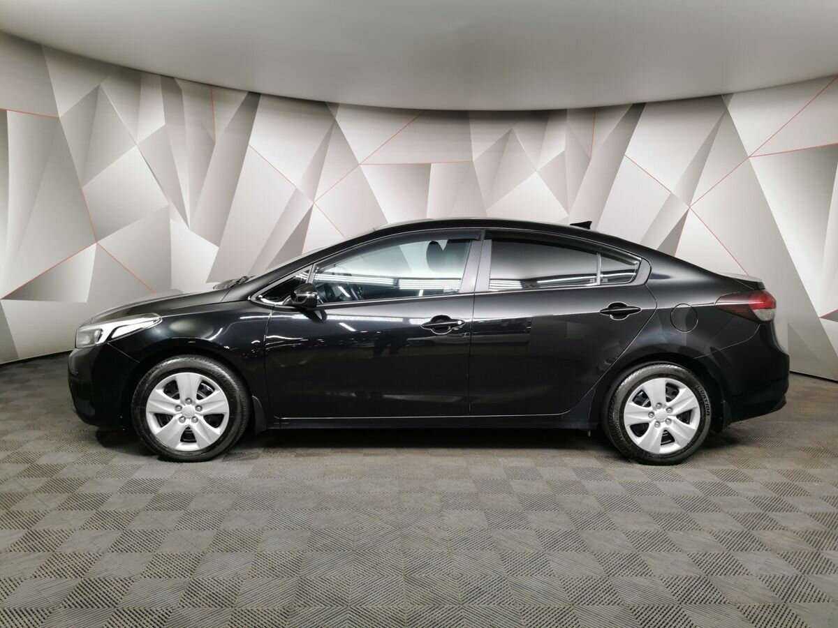 Kia Cerato с пробегом — 2017 год. Фото: #4