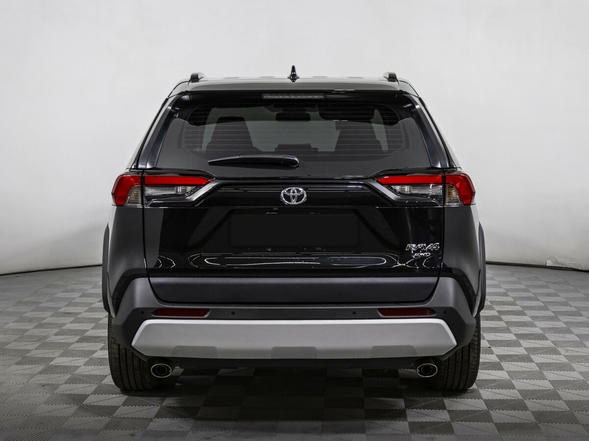 Toyota RAV4 с пробегом — 2024 год. Фото: #4