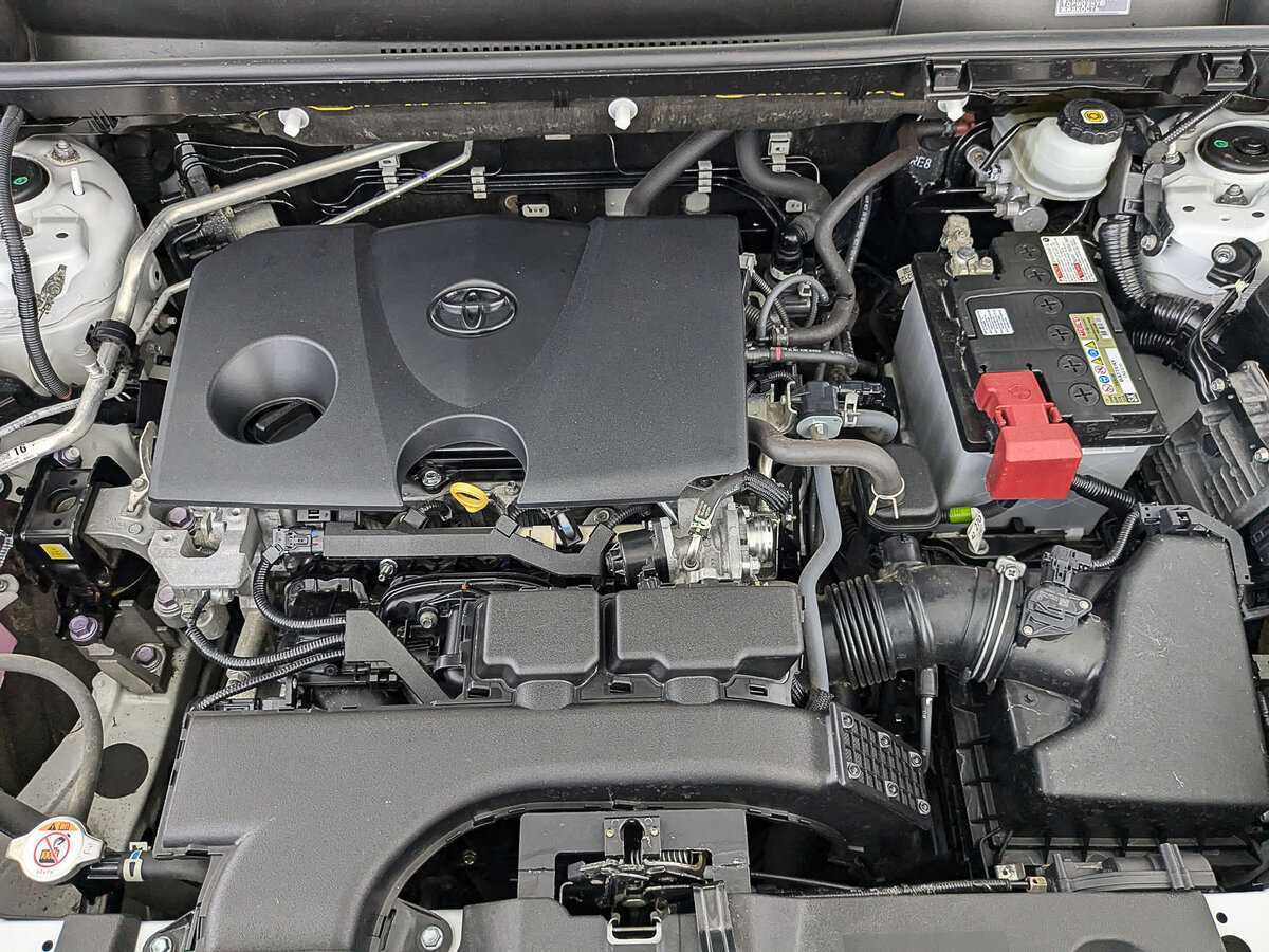 Toyota RAV4 с пробегом — 2021 год. Фото: #8