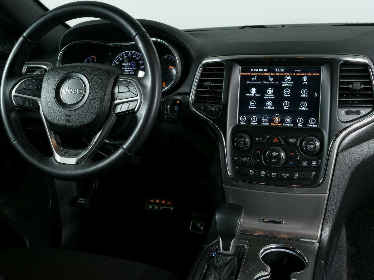 Jeep Grand Cherokee с пробегом — 2018 год. Фото: #11