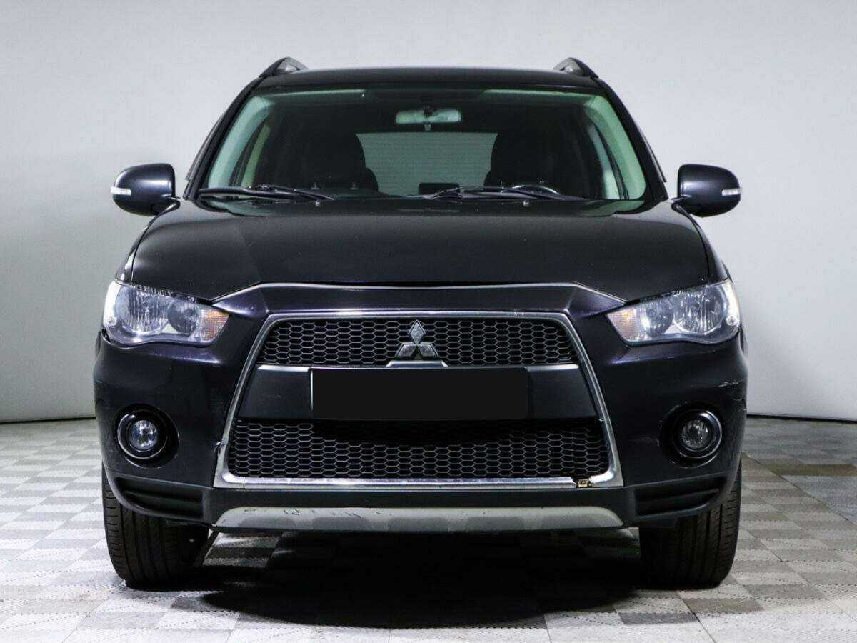 Mitsubishi Outlander с пробегом — 2011 год. Фото: #1