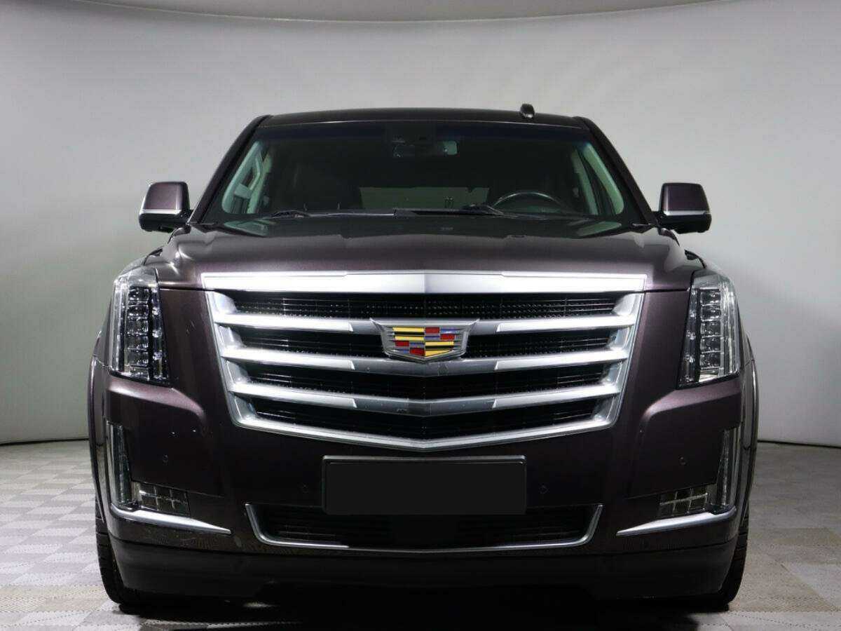 Cadillac Escalade с пробегом — 2015 год. Фото: #0