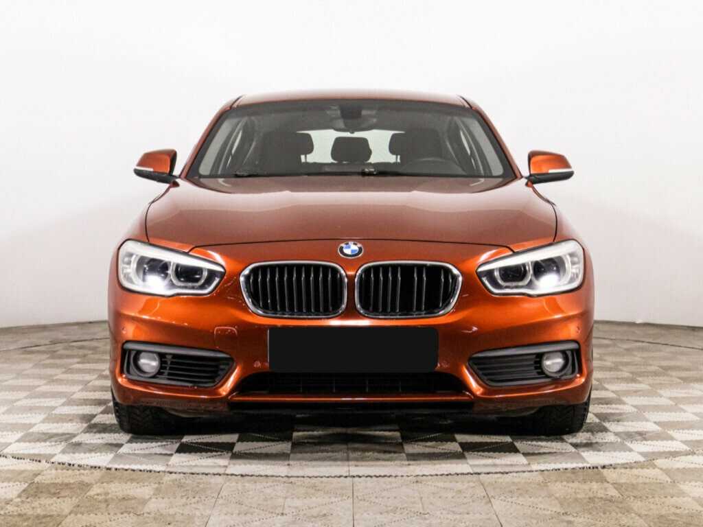 BMW 1 серии с пробегом — 2017 год. Фото: #1