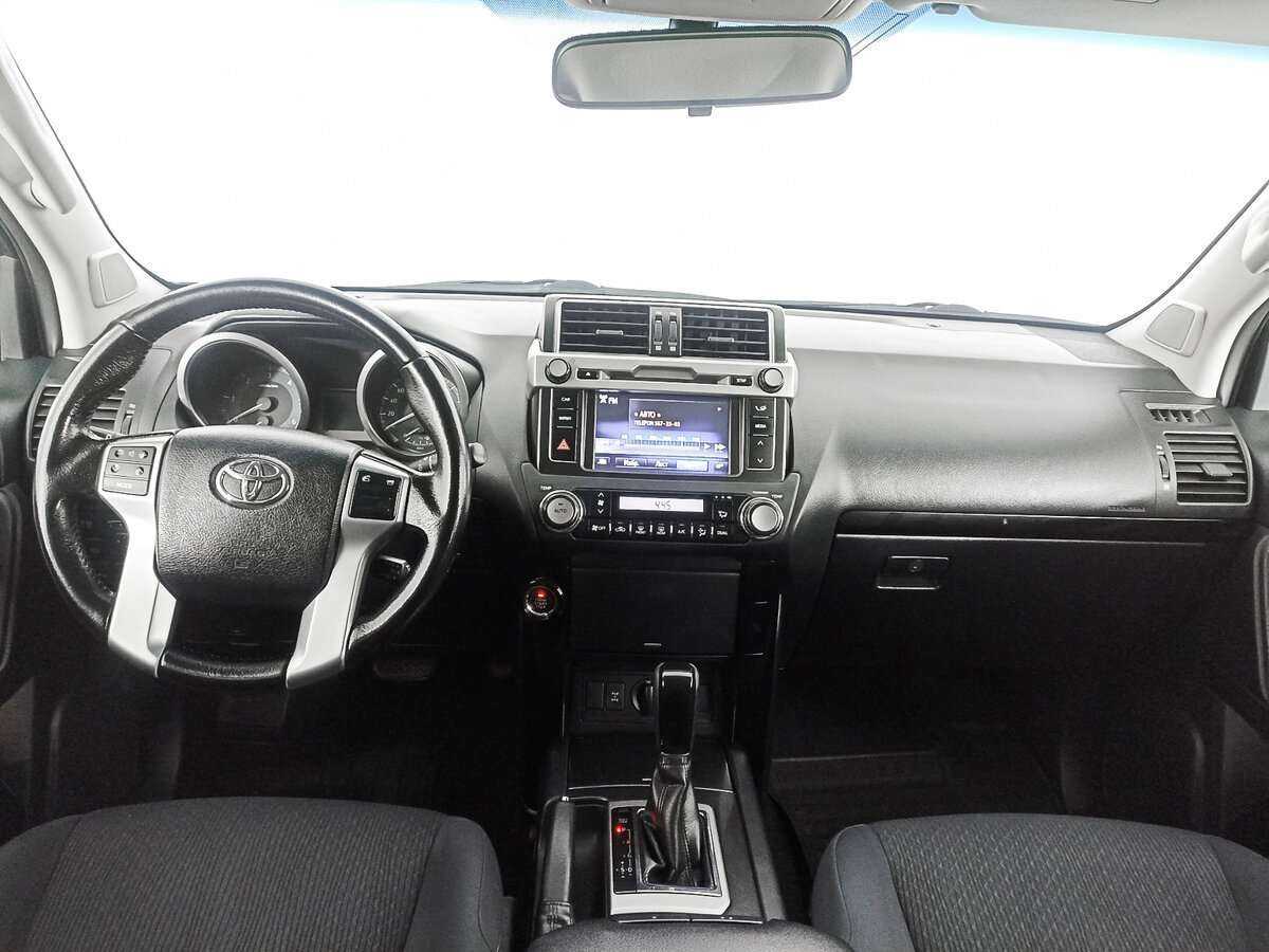 Toyota Land Cruiser Prado с пробегом — 2015 год. Фото: #9